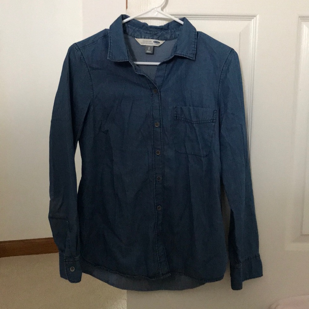Old Navy Long-Sleeve Denim Button Up